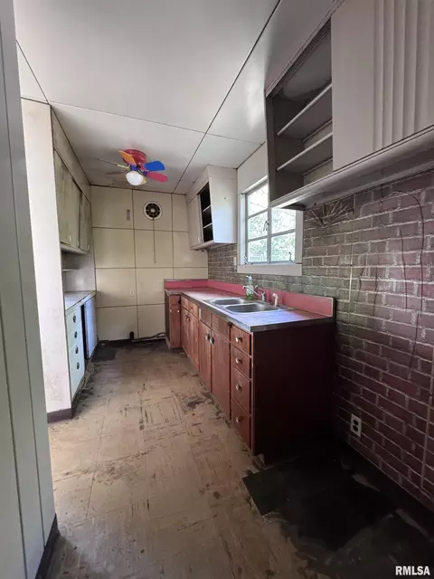 Kitchen - 217 Chandler Blvd, Macomb, IL 61455 photo 2 of 3