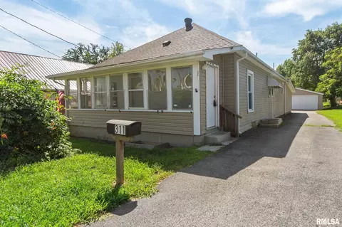311 N Gardner St, West Frankfort, IL 62896