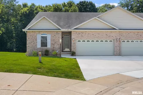 6502 N Queen Frances Ln, Peoria, IL 61615