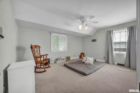 Bedroom - 131 E Morningside Dr, Peoria, IL 61614 photo 7 of 8
