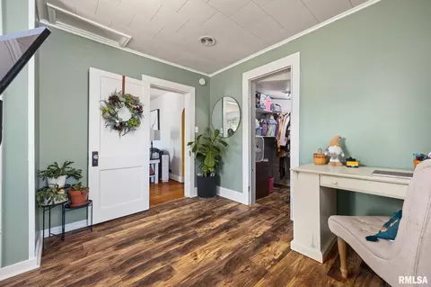 Entry Way - 603 N Maple St, Minier, IL 61759 photo 1 of 4
