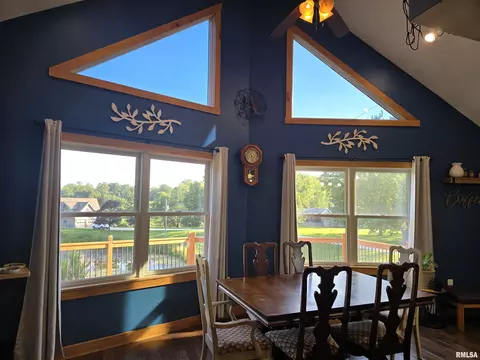 Dining - 15749 E Pawnee Dr, Cuba, IL 61427 photo 1 of 4