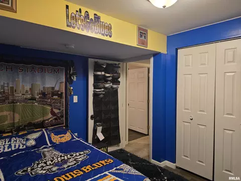 Bedroom - 15749 E Pawnee Dr, Cuba, IL 61427 photo 13 of 13
