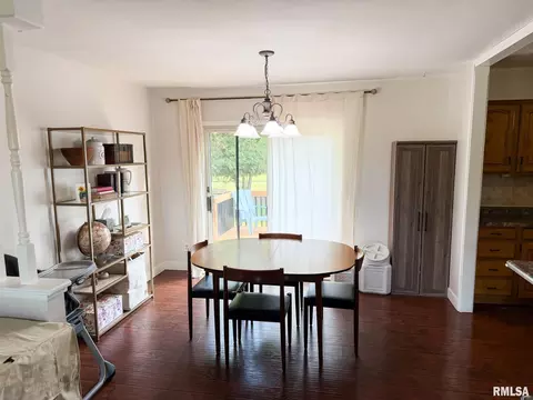 Dining - 906 Lake Rd, Eureka, IL 61530 photo 1 of 2