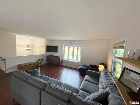 Other - 906 Lake Rd, Eureka, IL 61530 photo 3 of 9