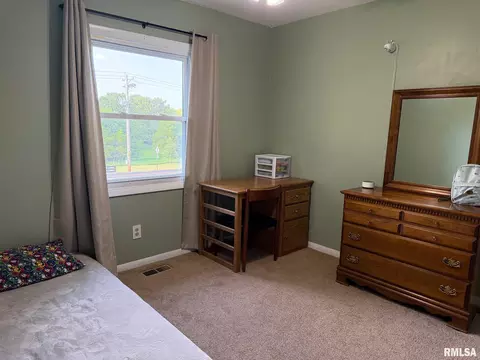 Bedroom - 906 Lake Rd, Eureka, IL 61530 photo 6 of 8
