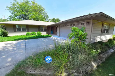 Exterior - 417 W Monroe St, Metamora, IL 61548 photo 23 of 24