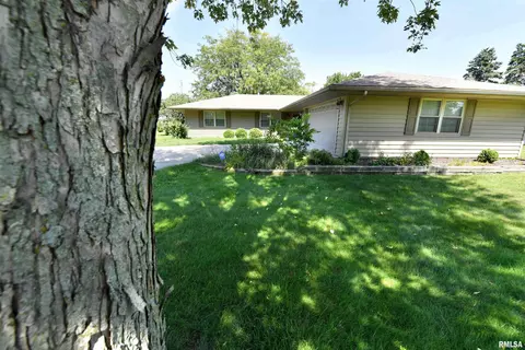 Exterior - 417 W Monroe St, Metamora, IL 61548 photo 24 of 24