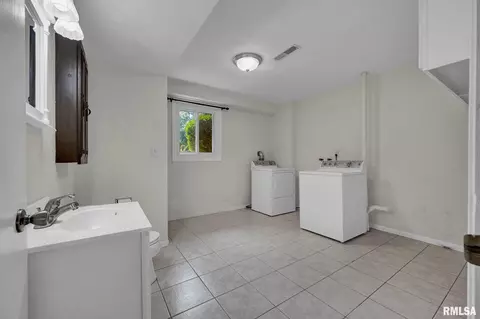 Other - 217 E Lake Shore Dr, Edelstein, IL 61526 photo 5 of 6