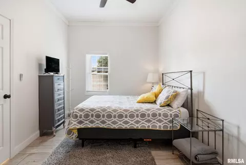 Bedroom - 101 Ash St, Herrin, IL 62948 photo 1 of 6