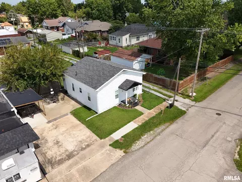 View/Area - 101 Ash St, Herrin, IL 62948 photo 1 of 1