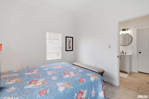 Bedroom - 101 Ash St, Herrin, IL 62948 photo 4 of 6