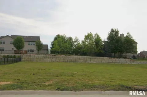 6722 N Water Oak Dr, Edwards, IL 61528
