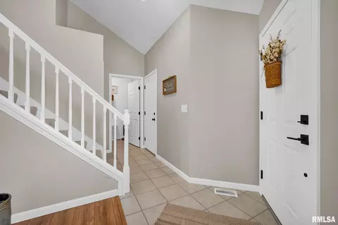 Entry Way - 11434 N Northtrail Dr, Dunlap, IL 61525 photo 2 of 2