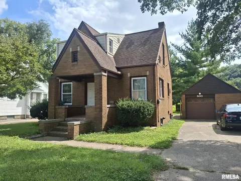 600 Meadow Ave, East Peoria, IL 61611