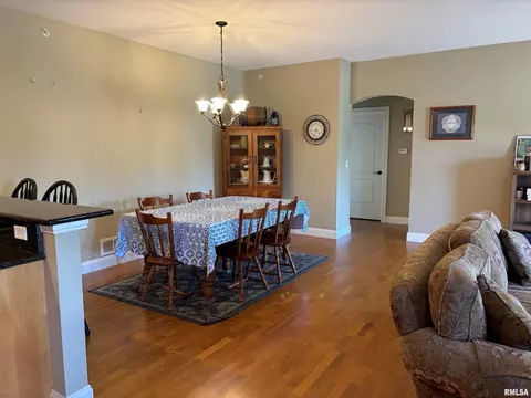 Dining - 122 Eagle Rdg, Washington, IL 61571 photo 1 of 1
