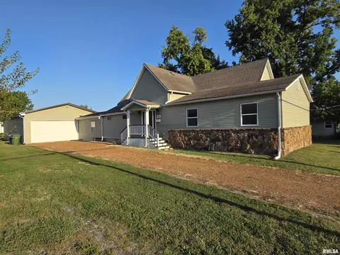 1306 Monroe Ave, Johnston City, IL 62951