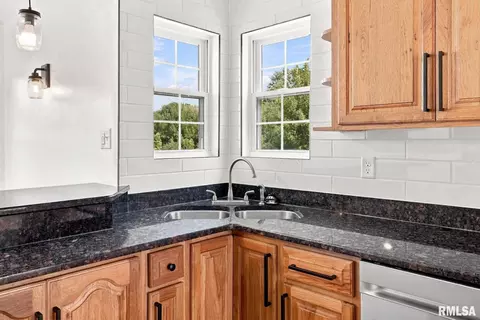 Kitchen - 1405 Pearce Rd, Equality, IL 62934 photo 4 of 6