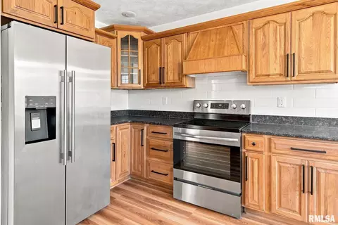 Kitchen - 1405 Pearce Rd, Equality, IL 62934 photo 5 of 6