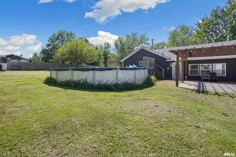 Exterior - 600 S 29th St, Herrin, IL 62948 photo 3 of 6