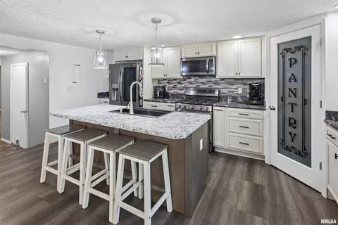 Kitchen - 600 S 29th St, Herrin, IL 62948 photo 2 of 4