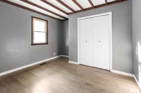 Bedroom - 606 Madison St, Benton, IL 62812 photo 1 of 4