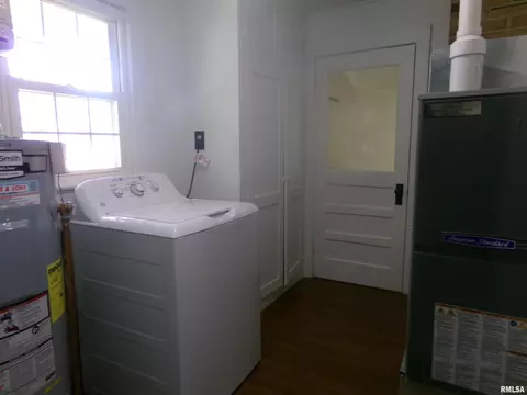 Other - 1315 W Monroe St, Herrin, IL 62948 photo 2 of 5