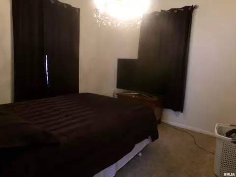Bedroom - 1315 W Monroe St, Herrin, IL 62948 photo 2 of 2