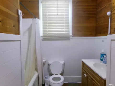 Bath - 1315 W Monroe St, Herrin, IL 62948 photo 1 of 1