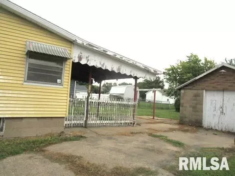 Other - 534 E Maple St, Canton, IL 61520 photo 2 of 4