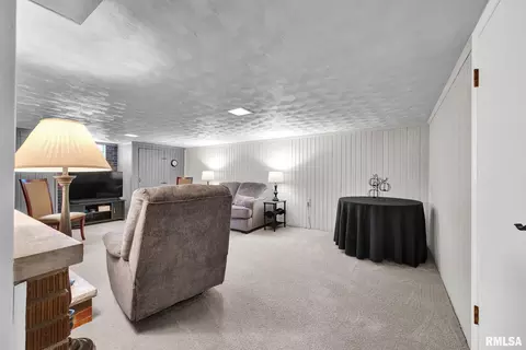 Other - 801 E Kay St, Morton, IL 61550 photo 6 of 9