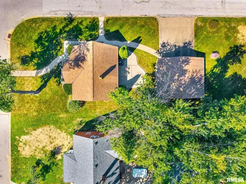 View/Area - 801 E Kay St, Morton, IL 61550 photo 9 of 9