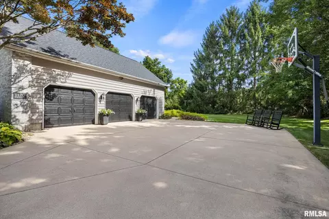 1120 W Bennett Ct, Dunlap, IL 61525 photo 64