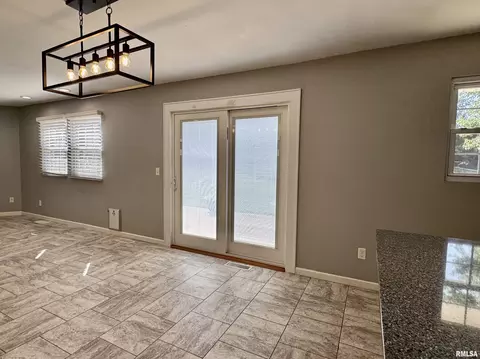 Other - 524 Meadow Dr, Macomb, IL 61455 photo 2 of 12