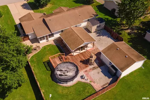 View/Area - 311 Gateway Rd, Marion, IL 62959 photo 5 of 5