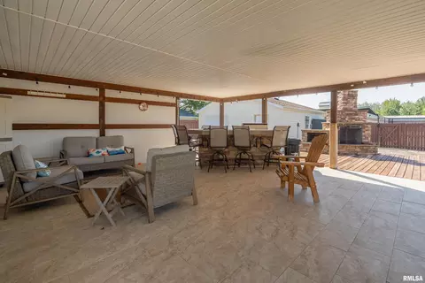 Other - 311 Gateway Rd, Marion, IL 62959 photo 3 of 7