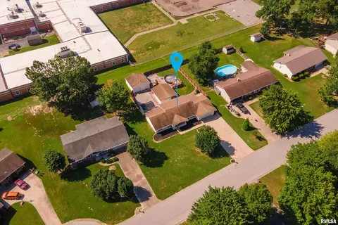 View/Area - 311 Gateway Rd, Marion, IL 62959 photo 3 of 5
