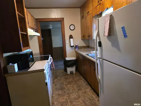 Kitchen - 500 E Main St, Bryant, IL 61519 photo 1 of 1