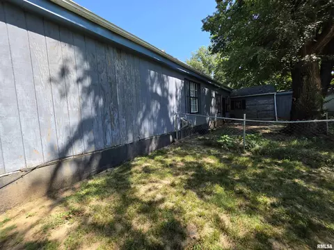 Exterior - 500 E Main St, Bryant, IL 61519 photo 2 of 4
