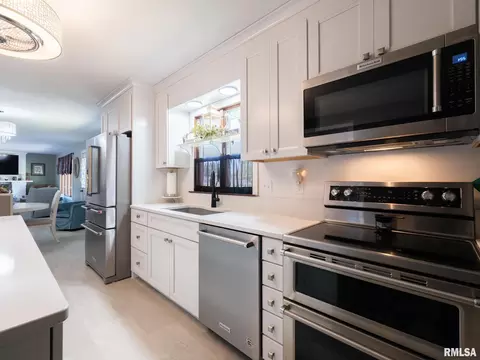 Kitchen - 704 E 2nd St, Delavan, IL 61734 photo 6 of 7