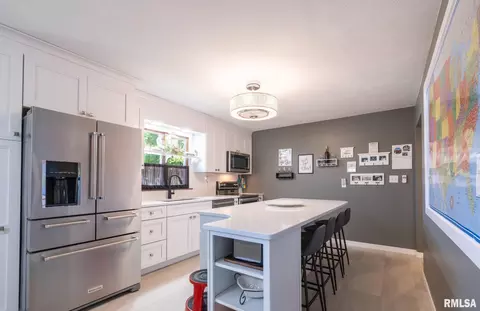 Kitchen - 704 E 2nd St, Delavan, IL 61734 photo 1 of 7