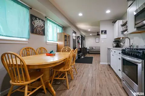 Dining - 1217 E Locust St, Canton, IL 61520 photo 1 of 1