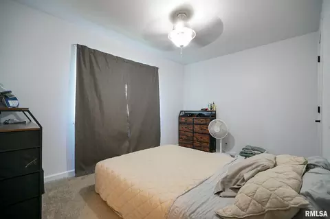 Bedroom - 1217 E Locust St, Canton, IL 61520 photo 4 of 6