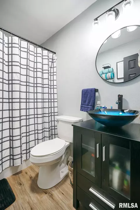 Bath - 1217 E Locust St, Canton, IL 61520 photo 2 of 2