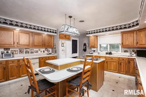 Kitchen - 604 E Clark St, Marion, IL 62959 photo 1 of 2