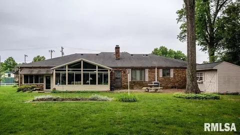 Exterior - 604 E Clark St, Marion, IL 62959 photo 9 of 9