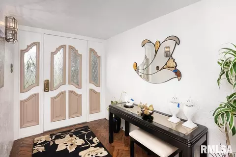 Entry Way - 604 E Clark St, Marion, IL 62959 photo 1 of 1