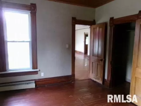 Bedroom - 638 Elm St, Canton, IL 61520 photo 1 of 5