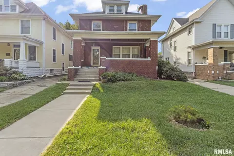 1027 N Institute Pl, Peoria, IL 61606
