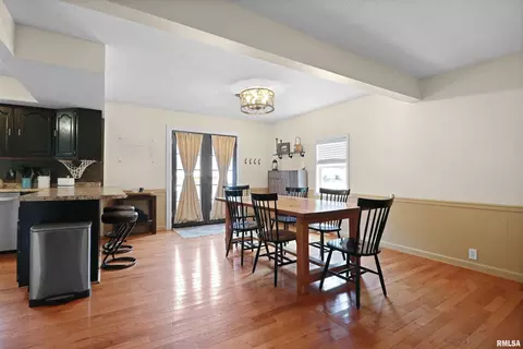 Dining - 420 E Walnut St, Tremont, IL 61568 photo 3 of 3